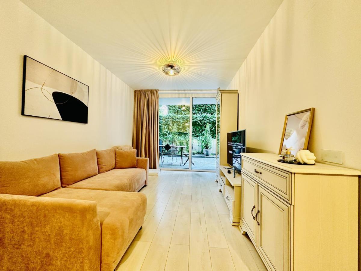 Palfi Apartment With Garden & Parking Cluj-Napoca Exterior photo