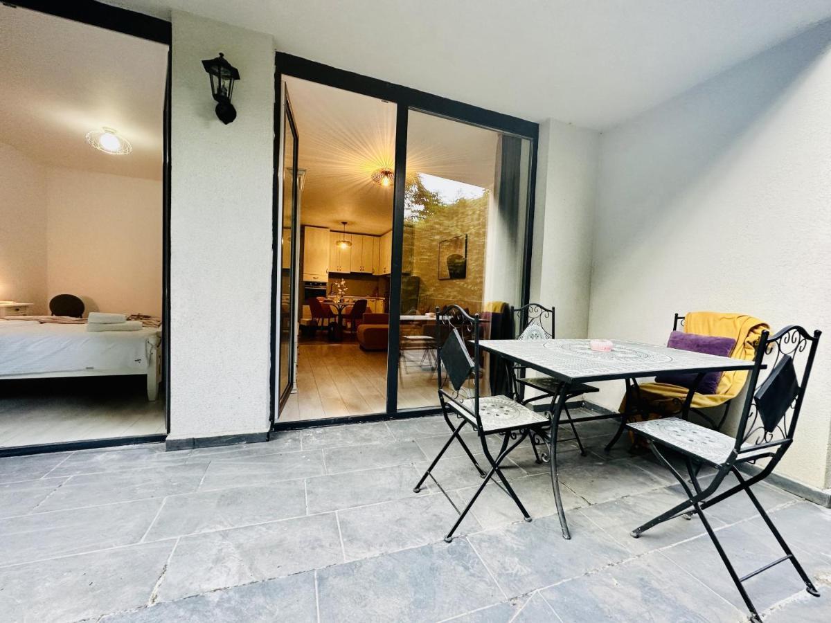 Palfi Apartment With Garden & Parking Cluj-Napoca Exterior photo